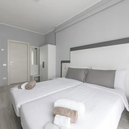 Chezromyk 2 The Kosher Bed & Breakfast Milan